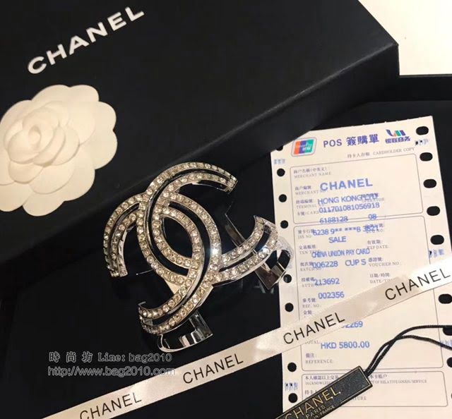 chanel手鏈 小香鏤空方鑽 香奈兒手鐲  gzsc1490